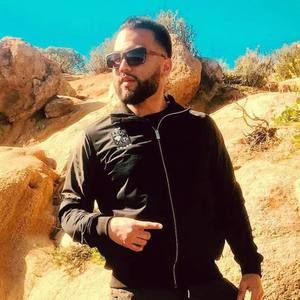 Meet your Posher, Jose